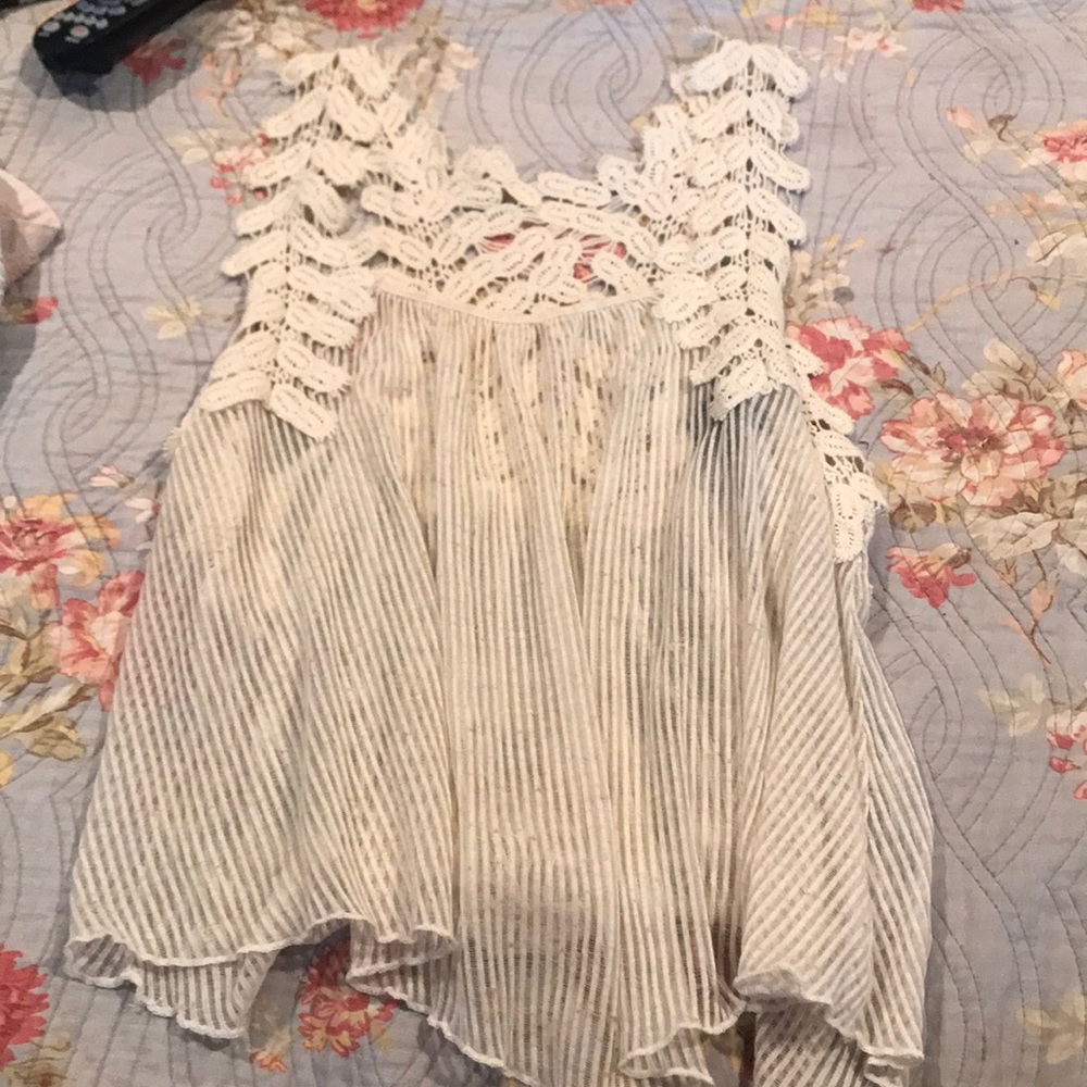 Lace crop top